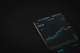 Trading Explained: What It Is and Key Concepts for Beginners